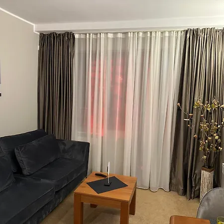 Apartment Anna Near Gondola